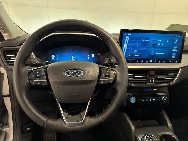 Certified 2025 Ford Escape SE w/ PHEV Premium Package image 8