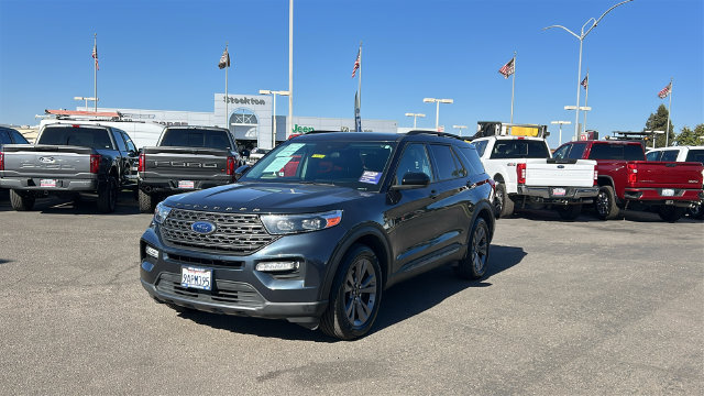 Certified 2022 Ford Explorer XLT w/ Equipment Group 202A AWD/4WD image 8