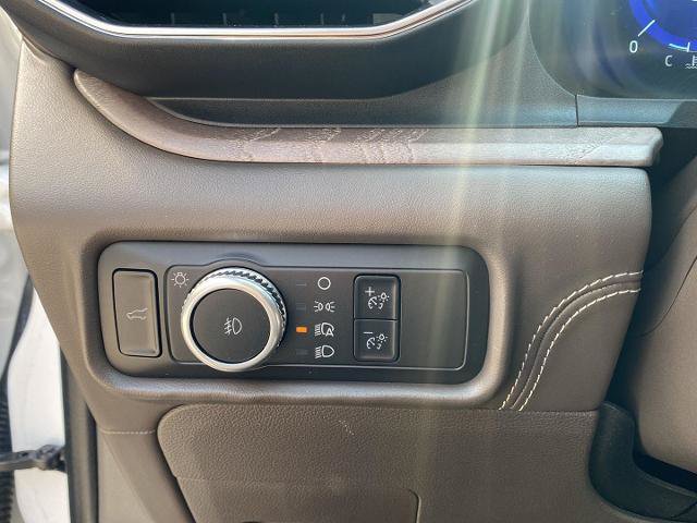 Certified 2022 Ford Explorer Platinum w/ Equipment Group 601A AWD/4WD image 21
