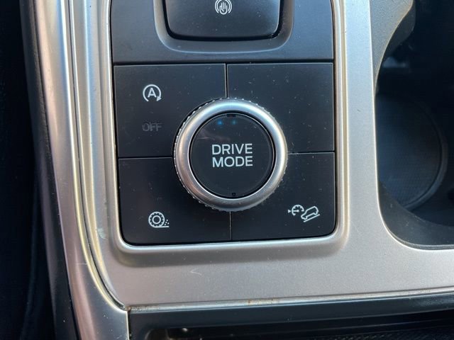 Certified 2020 Ford Explorer XLT w/ Equipment Group 202A image 29