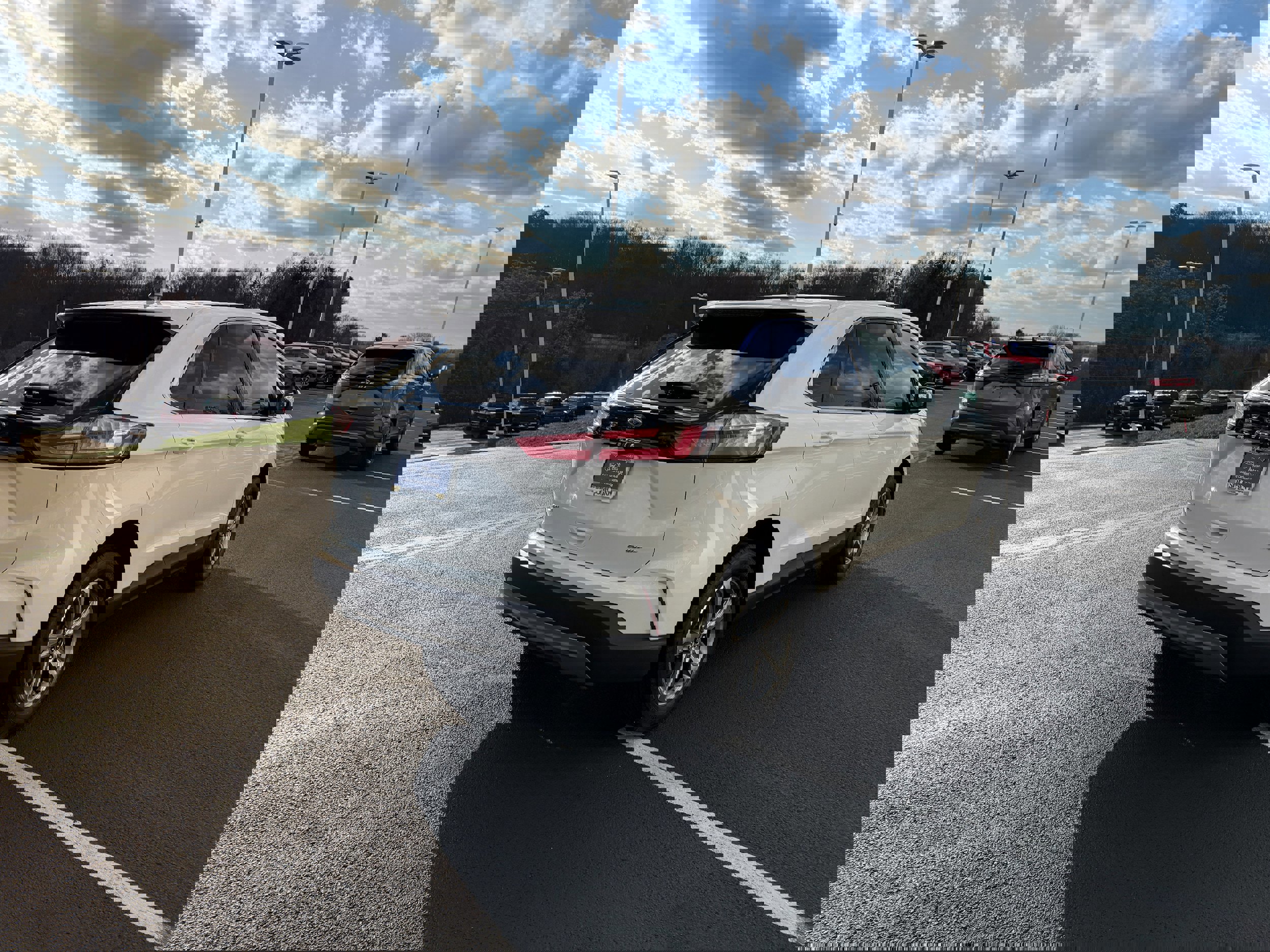 Certified 2024 Ford Edge SEL w/ Convenience Package image 3