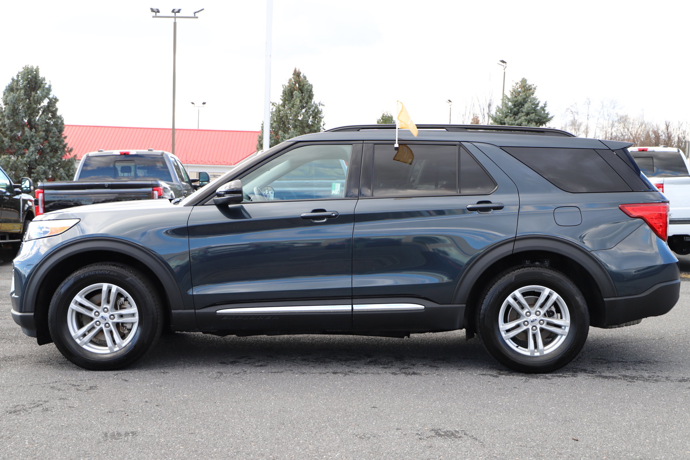 Certified 2023 Ford Explorer XLT w/ Equipment Group 202A image 4