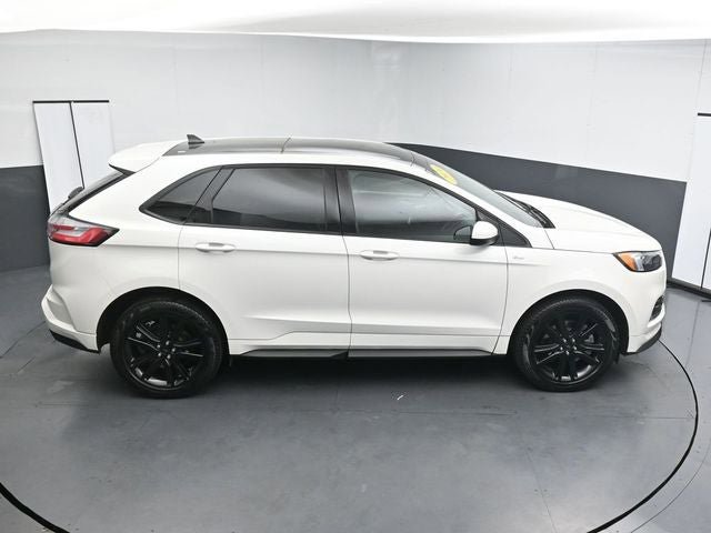 Certified 2024 Ford Edge ST-Line w/ Class II Trailer Tow Package AWD/4WD image 27