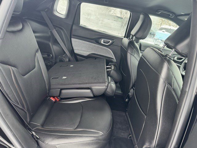 Used 2024 Jeep Compass Latitude image 31