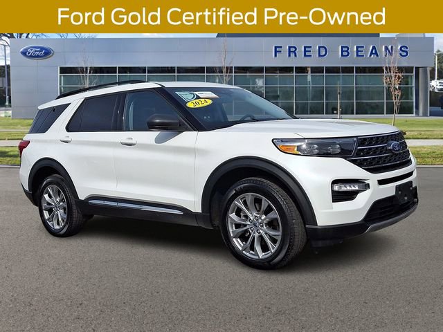 Certified 2024 Ford Explorer XLT w/ Equipment Group 202A