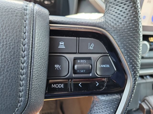 Used 2023 Toyota Sequoia SR5 w/ SR5 Premium Package AWD/4WD image 6