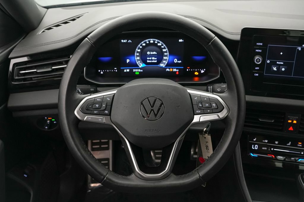 Used 2025 Volkswagen Jetta Sport FWD image 13