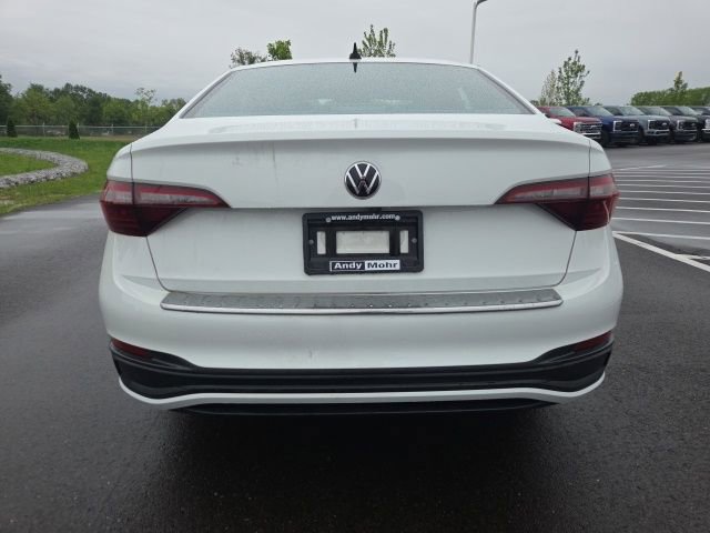 Used 2024 Volkswagen Jetta Sport FWD image 9