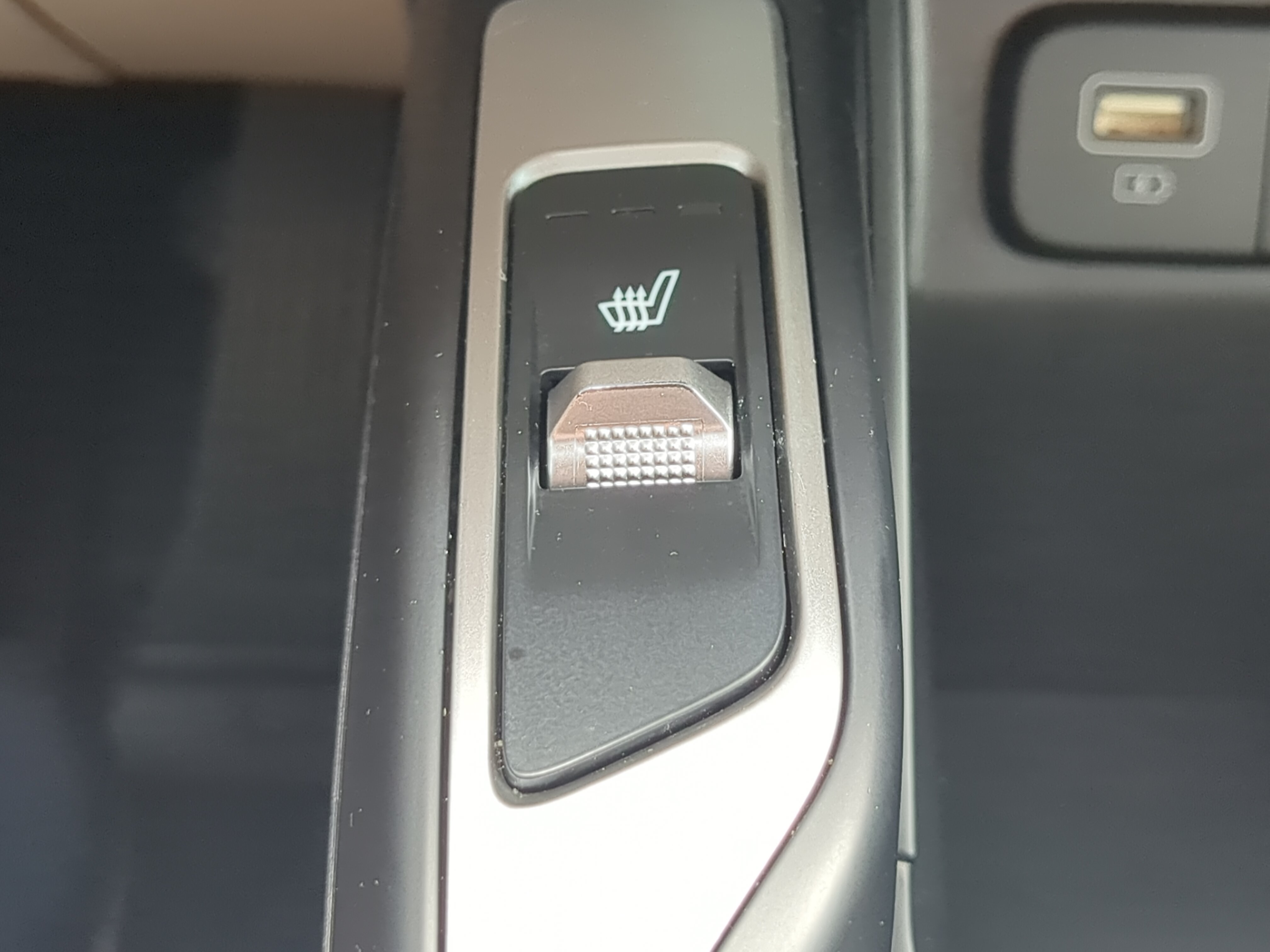 Used 2023 Kia Sorento EX AWD/4WD image 21