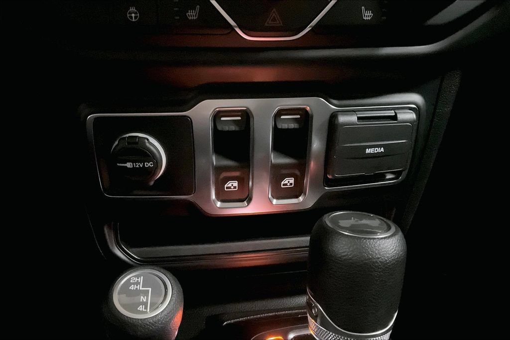 Used 2020 Jeep Wrangler Sport AWD/4WD image 30