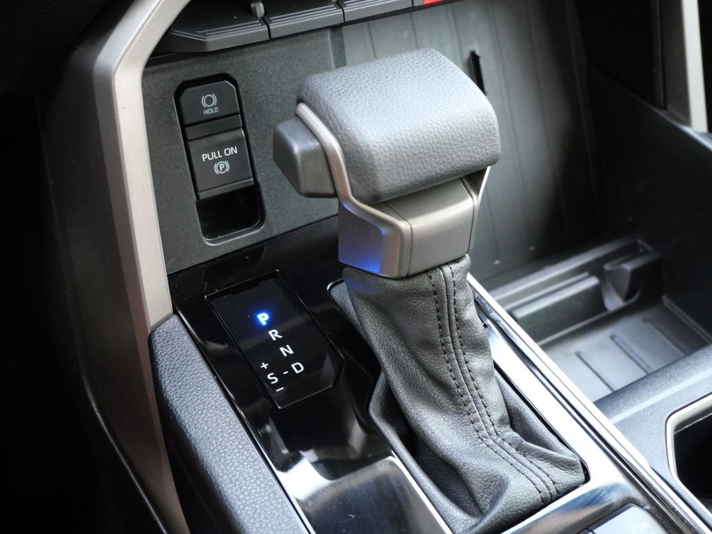 Used 2022 Toyota Tundra SR5 AWD/4WD image 31