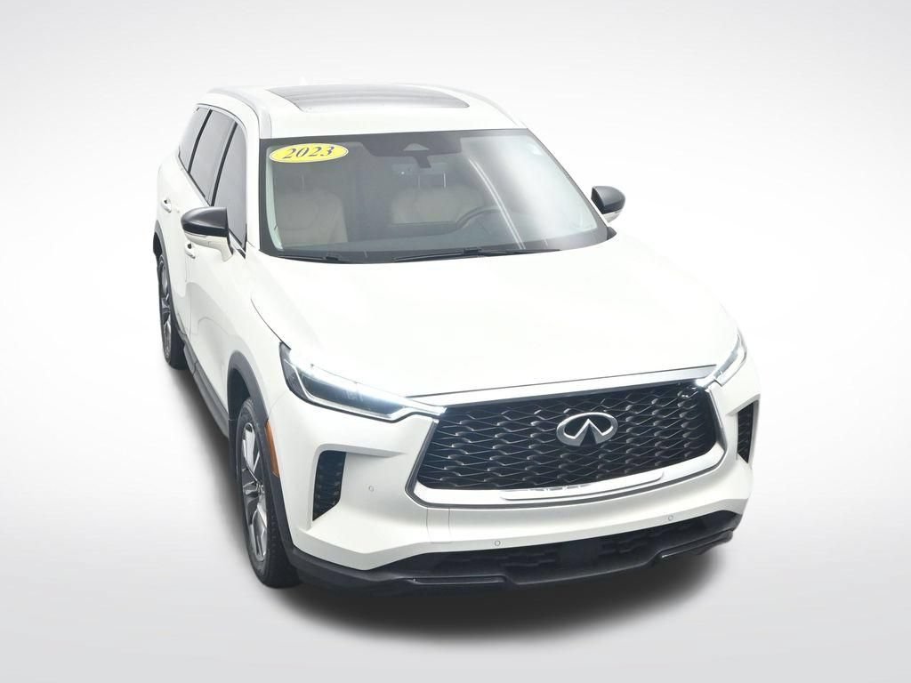 Used 2023 INFINITI QX60 Luxe w/ Performance Audio Package FWD image 34