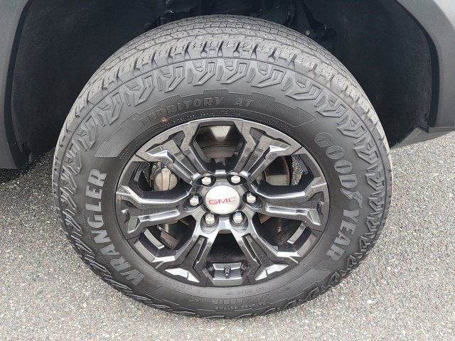 Used 2024 GMC Canyon Elevation w/ Elevation Premium Package RWD image 35