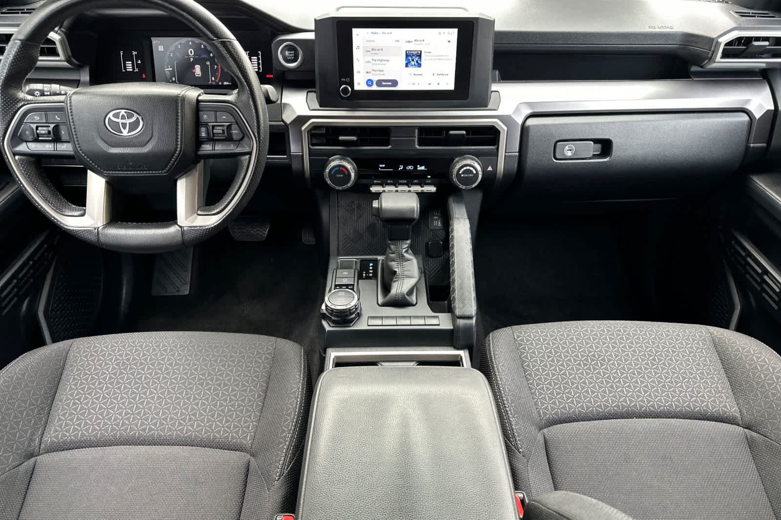 Used 2025 Toyota 4Runner SR5 AWD/4WD image 3