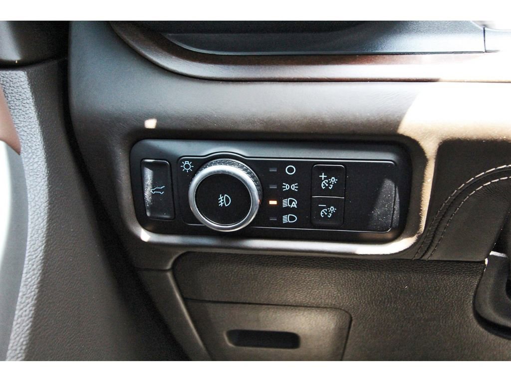 Certified 2023 Ford Explorer King Ranch w/ Technology Package AWD/4WD image 21