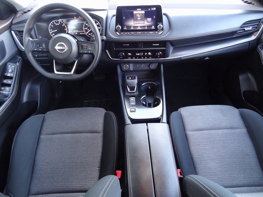 Used 2023 Nissan Rogue SV image 16