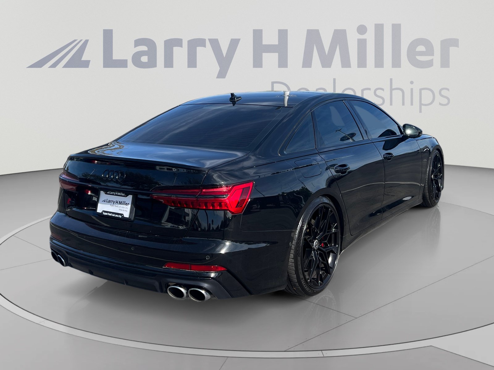 Used 2021 Audi S6 Premium Plus w/ S Sport Package AWD/4WD image 5