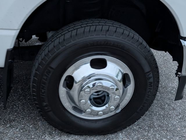 Certified 2024 Ford F350 Lariat AWD/4WD image 18