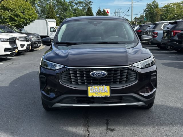 Certified 2023 Ford Escape Active AWD/4WD image 2