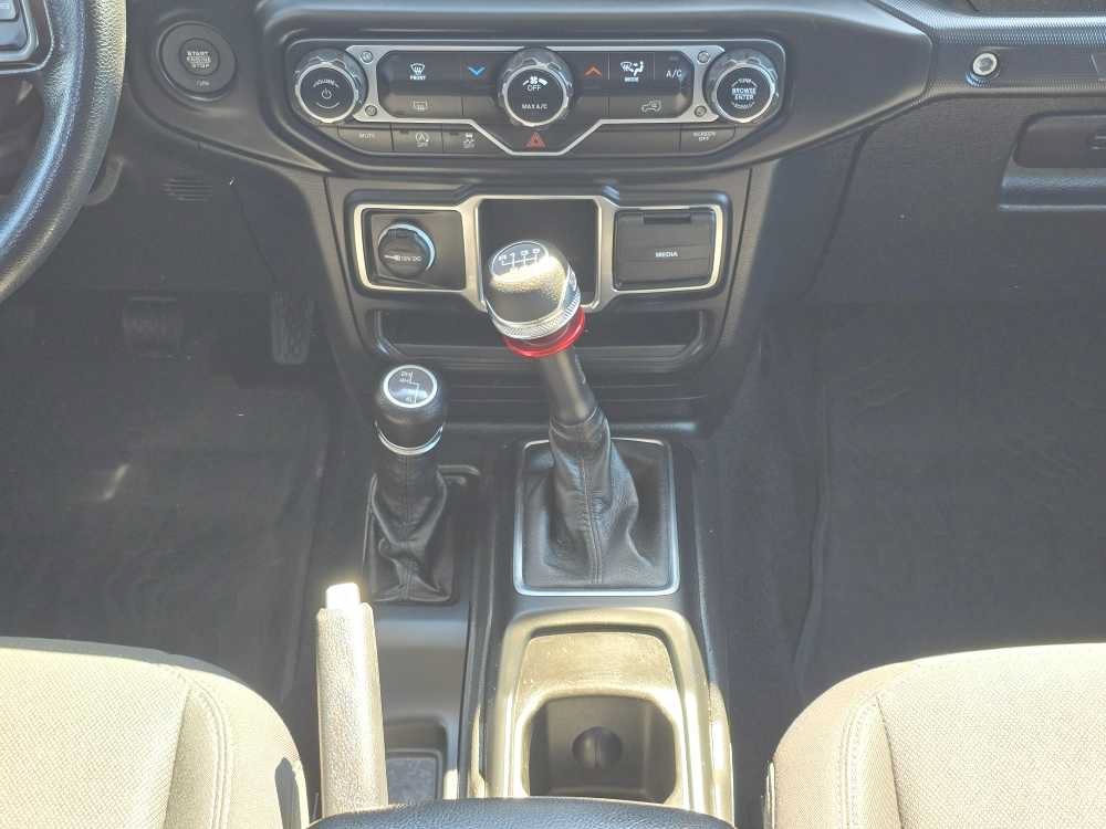 Used 2022 Jeep Wrangler Unlimited Sport AWD/4WD image 13