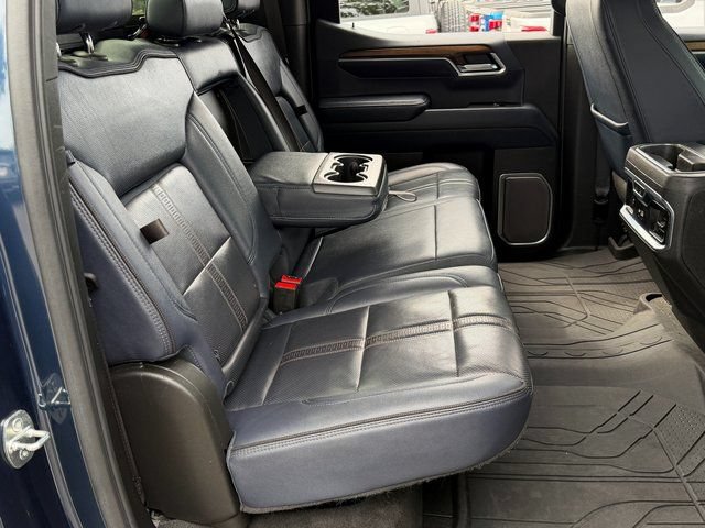 Used 2022 Chevrolet Silverado 1500 High Country w/ High Country Premium Package AWD/4WD image 39