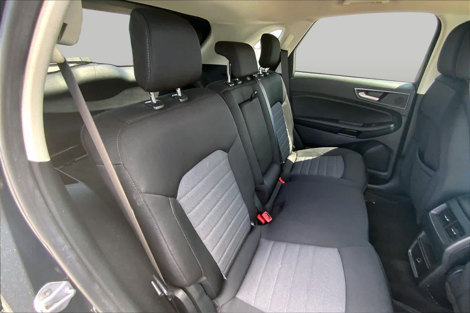 Certified 2022 Ford Edge SE w/ Black Appearance Package AWD/4WD image 20