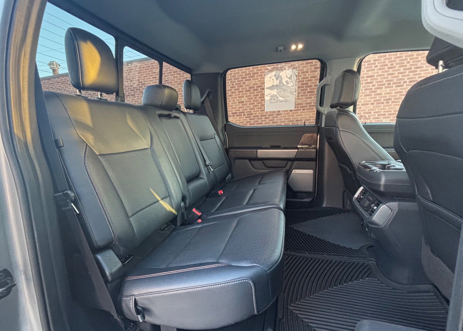 Certified 2022 Ford F150 Lariat w/ Equipment Group 502A High image 31