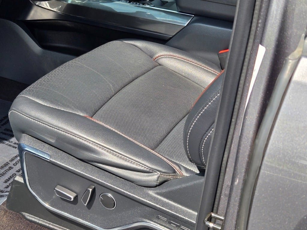 Certified 2022 Ford F150 Lariat w/ Equipment Group 502A High AWD/4WD image 28