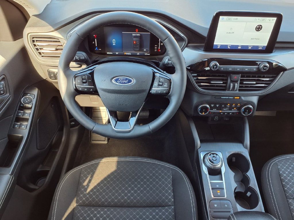 Certified 2024 Ford Escape Active AWD/4WD image 8