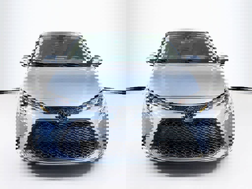 Used 2021 Toyota Corolla LE image 6