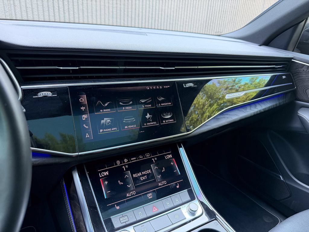 Used 2022 Audi Q8 Premium Plus AWD/4WD image 45