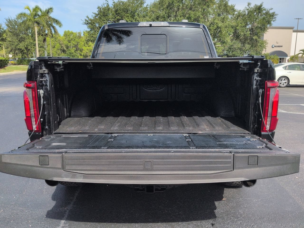 Certified 2025 Ford F150 Raptor AWD/4WD image 13