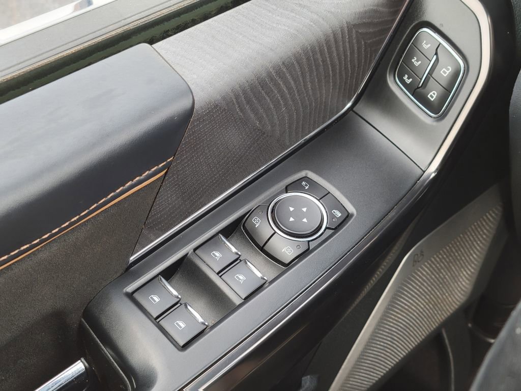 Certified 2021 Ford F150 Platinum w/ Equipment Group 701A High image 23