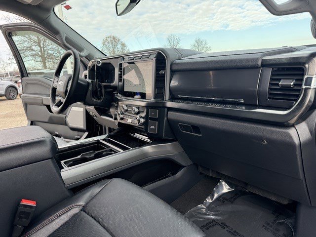 Certified 2023 Ford F250 Lariat w/ Chrome Package image 36