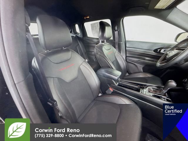 Used 2024 Jeep Compass Trailhawk AWD/4WD image 28