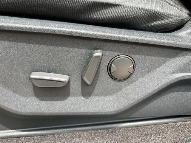 Certified 2022 Ford F150 XLT w/ Equipment Group 302A High image 15