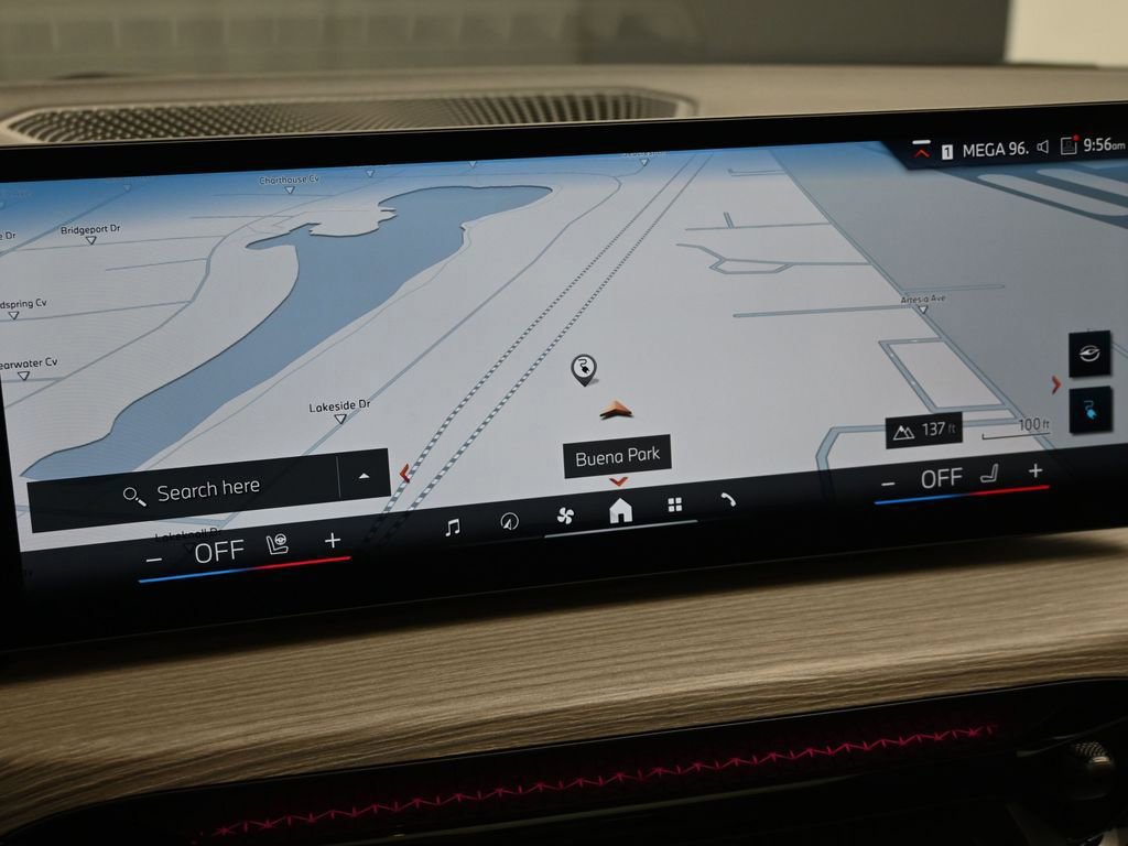 Used 2025 BMW i4 eDrive40 image 43