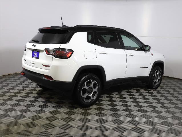 Used 2022 Jeep Compass Trailhawk w/ Trailhawk Elite Group image 4