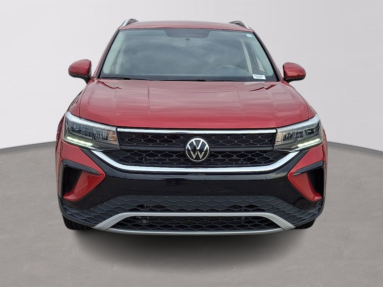 Used 2022 Volkswagen Taos SE FWD image 2