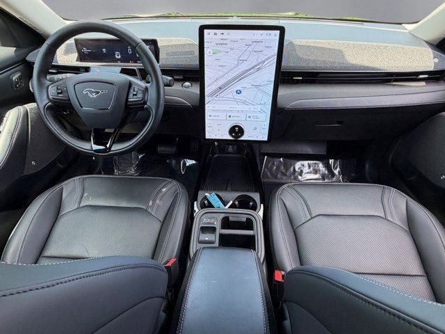 Certified 2025 Ford Mustang Mach-E Premium AWD/4WD image 3