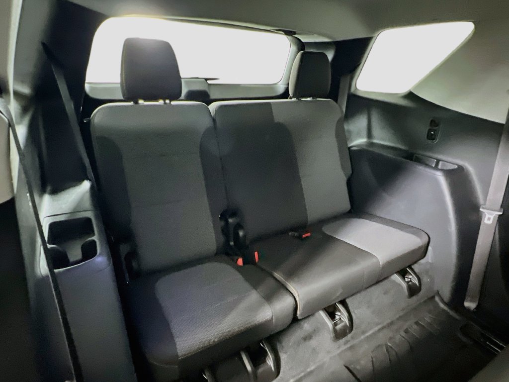 Used 2021 Chevrolet Traverse LT AWD/4WD image 32
