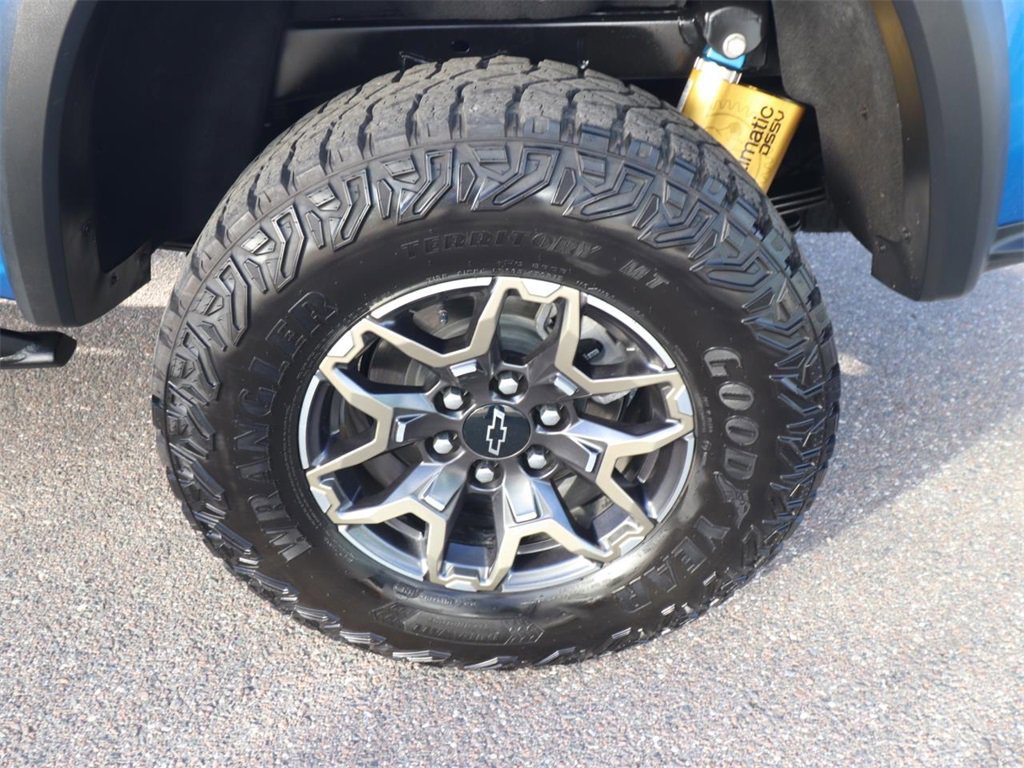 Used 2023 Chevrolet Colorado ZR2 w/ ZR2 Convenience Package III image 15