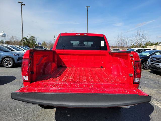 Used 2022 RAM 1500 Classic SLT image 12