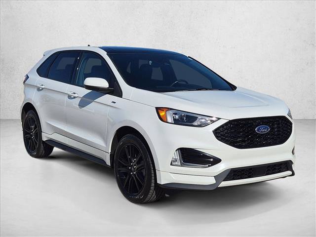 Certified 2022 Ford Edge ST-Line w/ Class II Trailer Tow Package AWD/4WD image 3