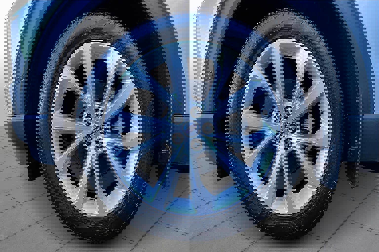 Certified 2022 Ford Explorer Platinum w/ Equipment Group 601A image 14