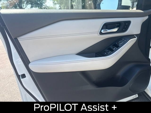 Used 2021 Nissan Rogue SL w/ Premium Package AWD/4WD image 14