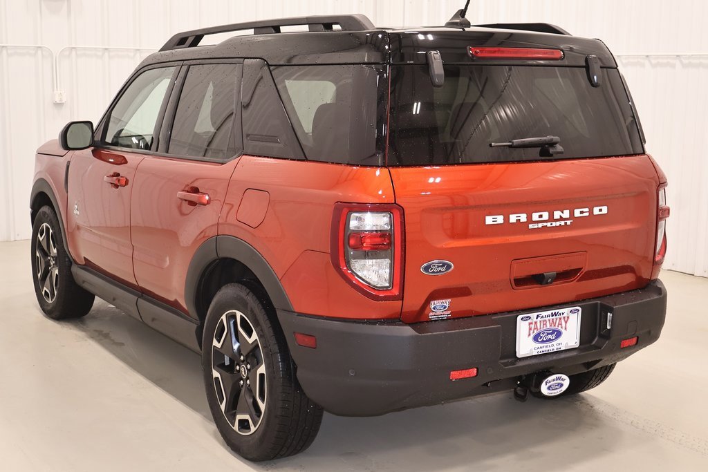 Certified 2022 Ford Bronco Sport Outer Banks w/ Tech Package image 8