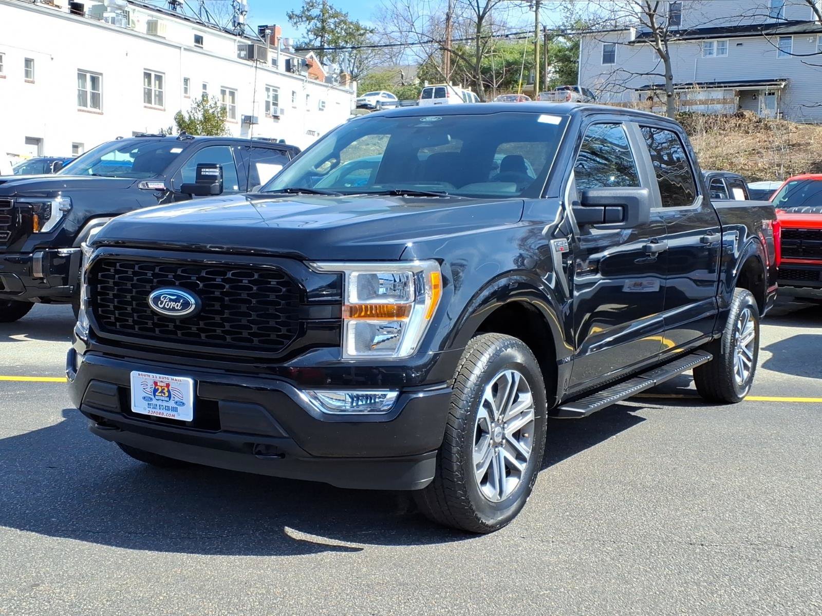 Certified 2022 Ford F150 XL w/ STX Appearance Package AWD/4WD image 4