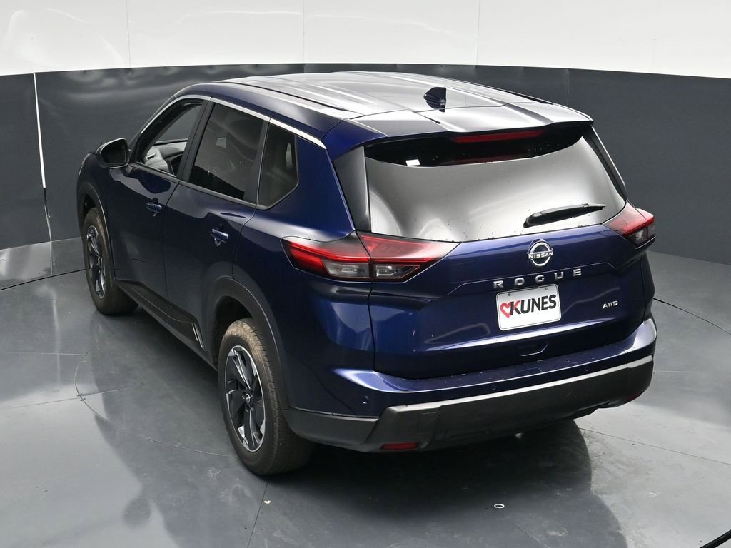 Used 2025 Nissan Rogue SV AWD/4WD image 51
