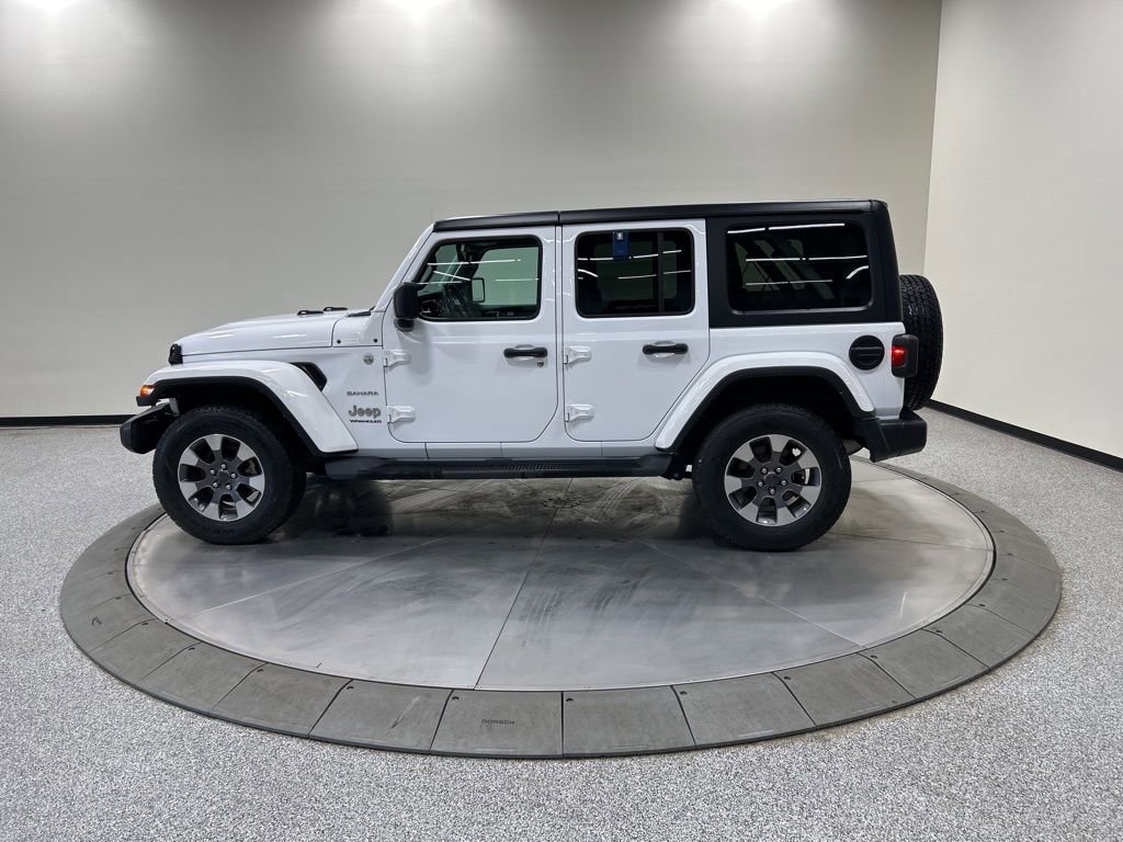 Used 2023 Jeep Wrangler Sahara w/ Cold Weather Group image 10